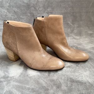 NEW Sarah Jessica Parker BOOTIES